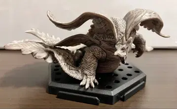 몬헌 피규어 빌더 스탠다드 모델 우즈 투나 보너스 부품 완성품