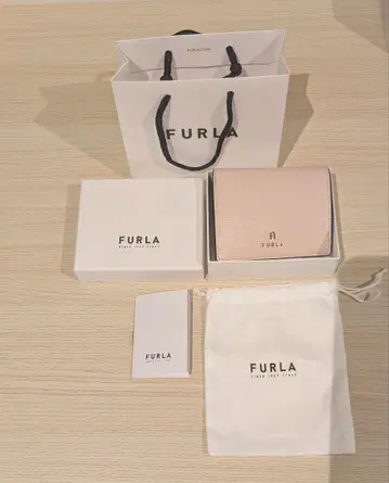 FURLA 이단 접이식 지갑 핑크