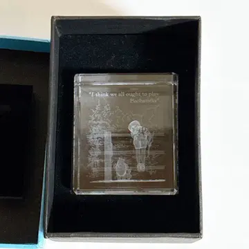 새상품급 디즈니 곰돌이 푸 크리스탈 큐브 내부 조각 박스 포함