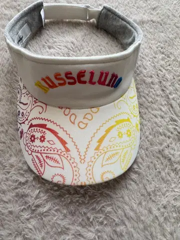 Russelino 러셀노 컬러풀 페이즐리 무늬 바이저
