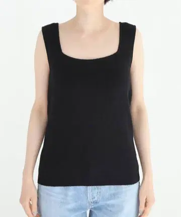 두번째 클래스 블랙 스퀘어넥 탱크탑