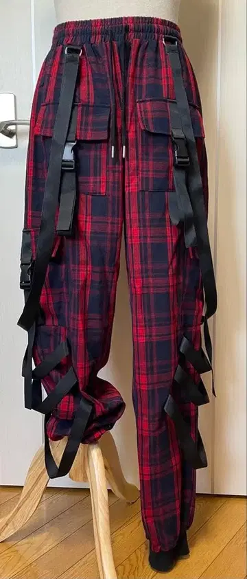 서브컬처 지뢰 체크 무늬 카고 팬츠 빨간색 벨트 포함 펑크