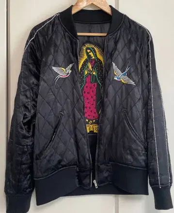 루드 갤러리 스카잔