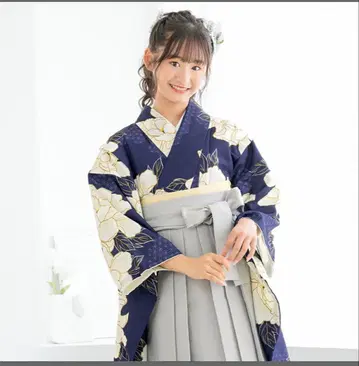 소우비엔 초등학생 졸업식 하카마 네이비 꽃무늬 하카마 세트