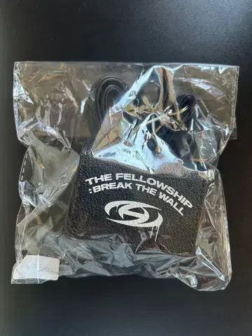 ATEEZ 미니 파우치