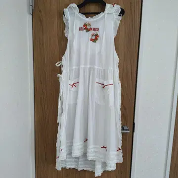 PINK HOUSE 체리 자수 토끼 귀 타블리에