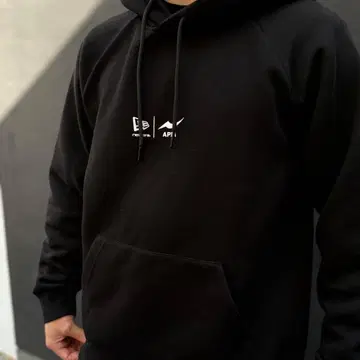 [ 덤 포함 ] 아피아 x 뉴에라 블랙 후드티