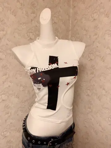 헤이세이 갸루 화이트 십자가 프린트 탱크탑