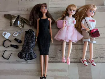 리카짱 바비 인형과 의상 세트