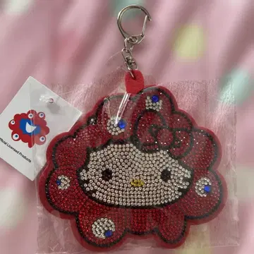 오사카 간사이 엑스포 산리오 헬로키티 미야쿠미야쿠 반짝이는 가죽 키링