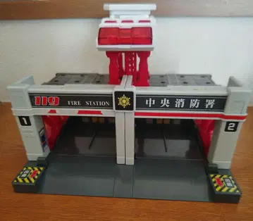 토미카 빌드 시티 사운드 라이트 소방서 긴급 차량 스테이션 토미카 타운