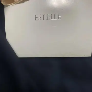 ESTELLE 다이아몬드풍 후프 귀걸이