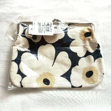 미사용 새상품 마리메꼬 가마구치 파우치