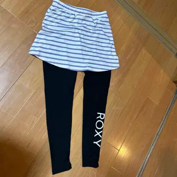 새상품급 ROXY 스트라이프 패턴 스커트 포함 레깅스 L