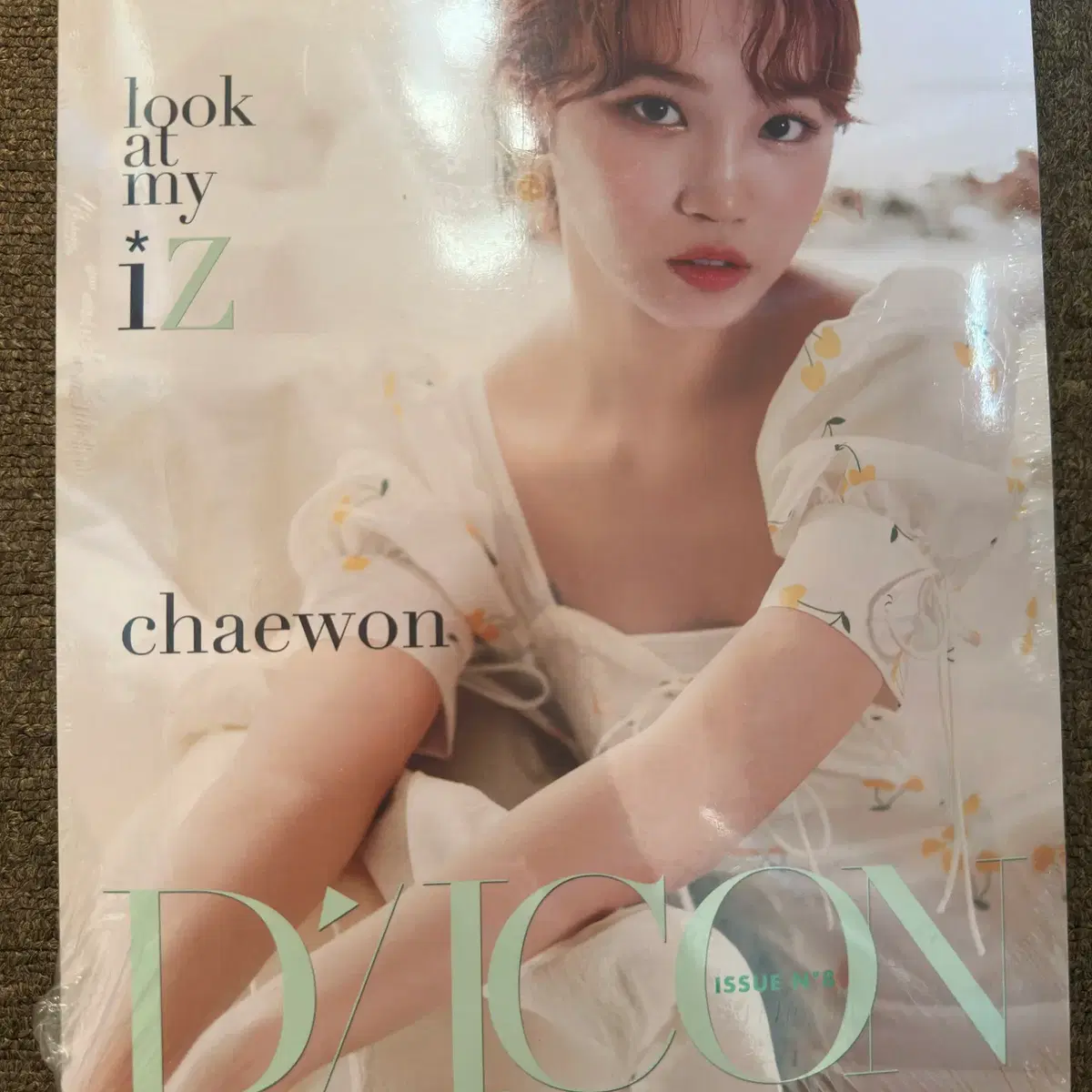 Iz*one Dicon Hardcover Group Version #아이즈원,#디아이콘 on