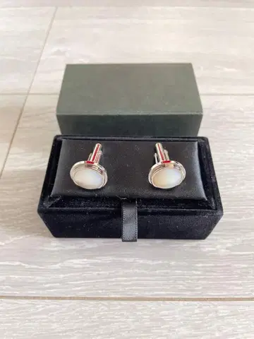 트리트 드레싱 커프 링크스