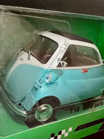 BMW 이세타 1/18 스케일 미사용 새상품