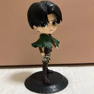 [배송비 포함] 진격의 거인 리바이 아커만 Qposket 피규어