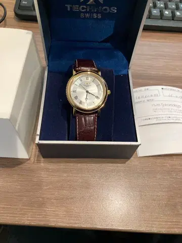 TECHNOS 수동 와인딩 시계 뒷면 스켈레톤 골드