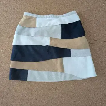 Lily Brown 패치워크 타이트 스커트