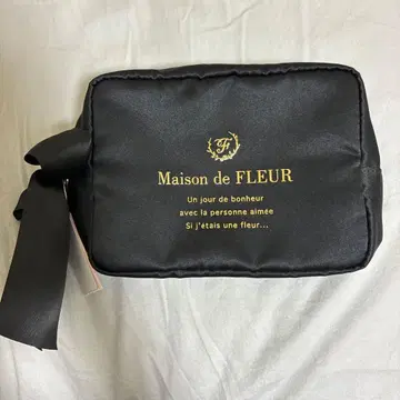 Maison de FLEUR 블랙 파우치 리본 포함