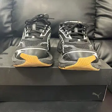Puma Velophasis 블랙/그레이 스니커즈