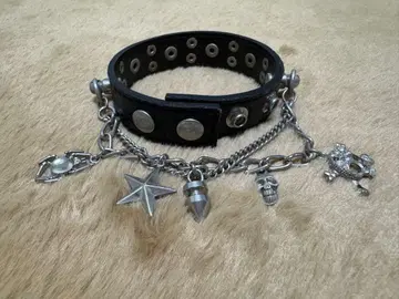 고딕 팔찌 뱅글