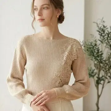 패턴 토르소 니트 코튼 꽃무늬 레이스 안티카 아이보리