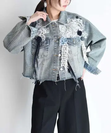 새상품 이번 시즌 에이미 로우 2026ss 꽃 모티브 데님 자켓