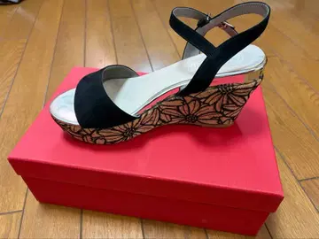 ORiental TRaffic 블랙 웨지 샌들