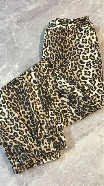 bibiy 레오파드 무늬 청바지 팬츠