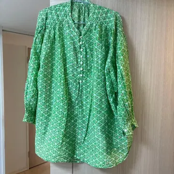 오드리 앤 존 와드 그린 풀 오버 블라우스