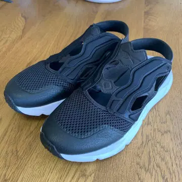 리복 퓨리 라이트 슬립온 스니커즈 샌들 블랙