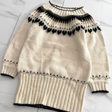 하트 페어 아일 니트 미니 드레스