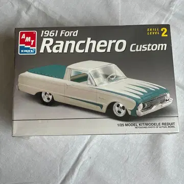 [ 미개봉 ] 1961 포드 랜체로 커스텀 1/25