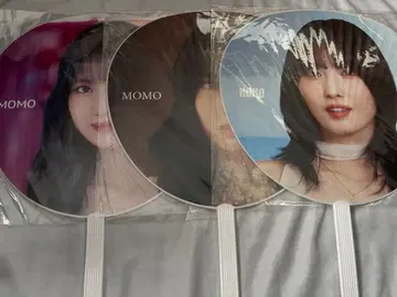 TWICE MOMO 모모 부채