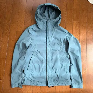 ATTACHMENT 라이트 블루 마운틴 파카