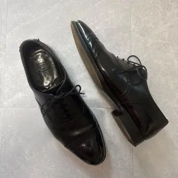 크로켓 & 존스 캡토