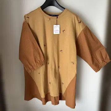 [새상품] 드럭 스토어즈 D.S.club 뒷단추 꽃 자수 7부 소매 튜닉