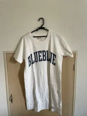 BLUE BLUE와 RUSSELL ATHLETIC의 콜라보 반팔 원피스