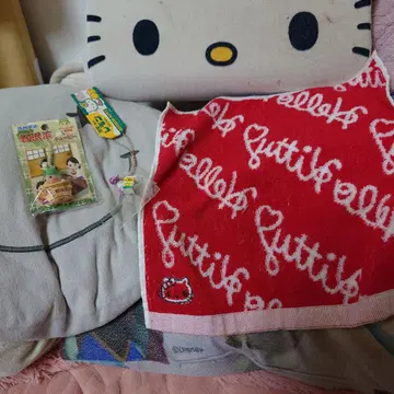 헬로키티 손수건 한정판 스트랩 2개