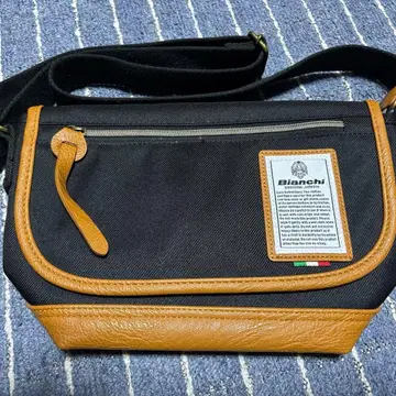 Bianchi 숄더백 블랙/브라운