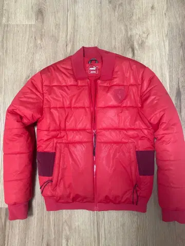 PUMA 페라리 콜라보 자켓