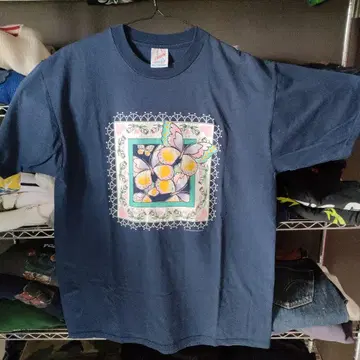 JERZEES 나비와 꽃 프린트 T셔츠 L 사이즈 빈티지 USA제