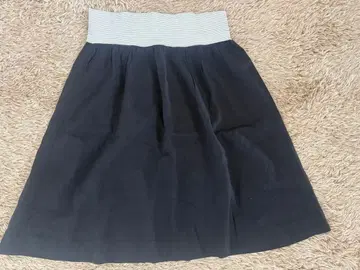 띠어리 린넨 플레어 스커트 블랙