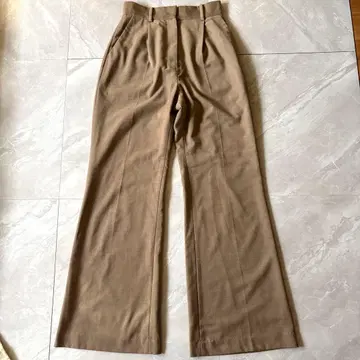 CLANE 클라네 턱 와이드 팬츠 베이지 하이웨스트 새상품급