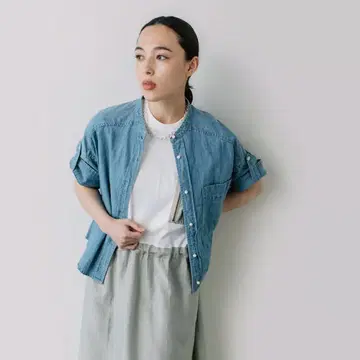 블랑바스크 코튼 린넨 펄 버튼 라이트 데님 셔츠 38