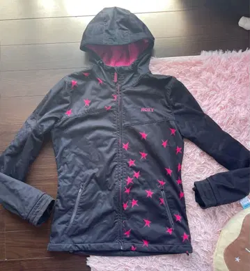 ROXY 후드 부착 별 패턴 자켓