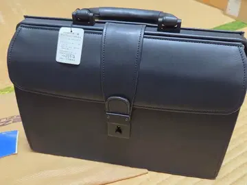 가격 인하 긴자 타니자와 소가죽 더블레스 백