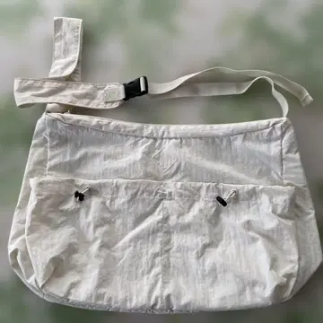 SPAO 경량 호보백 아이보리 크로스백